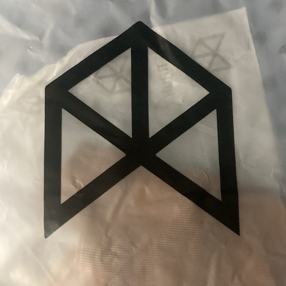 Brand new with tags. Women’s crop rib tee. Raw gear apparel. Factory bag - Picture 5 of 5